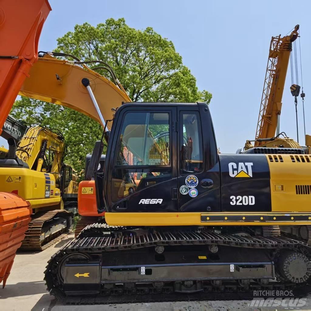 CAT 320 D Верижен екскаватор