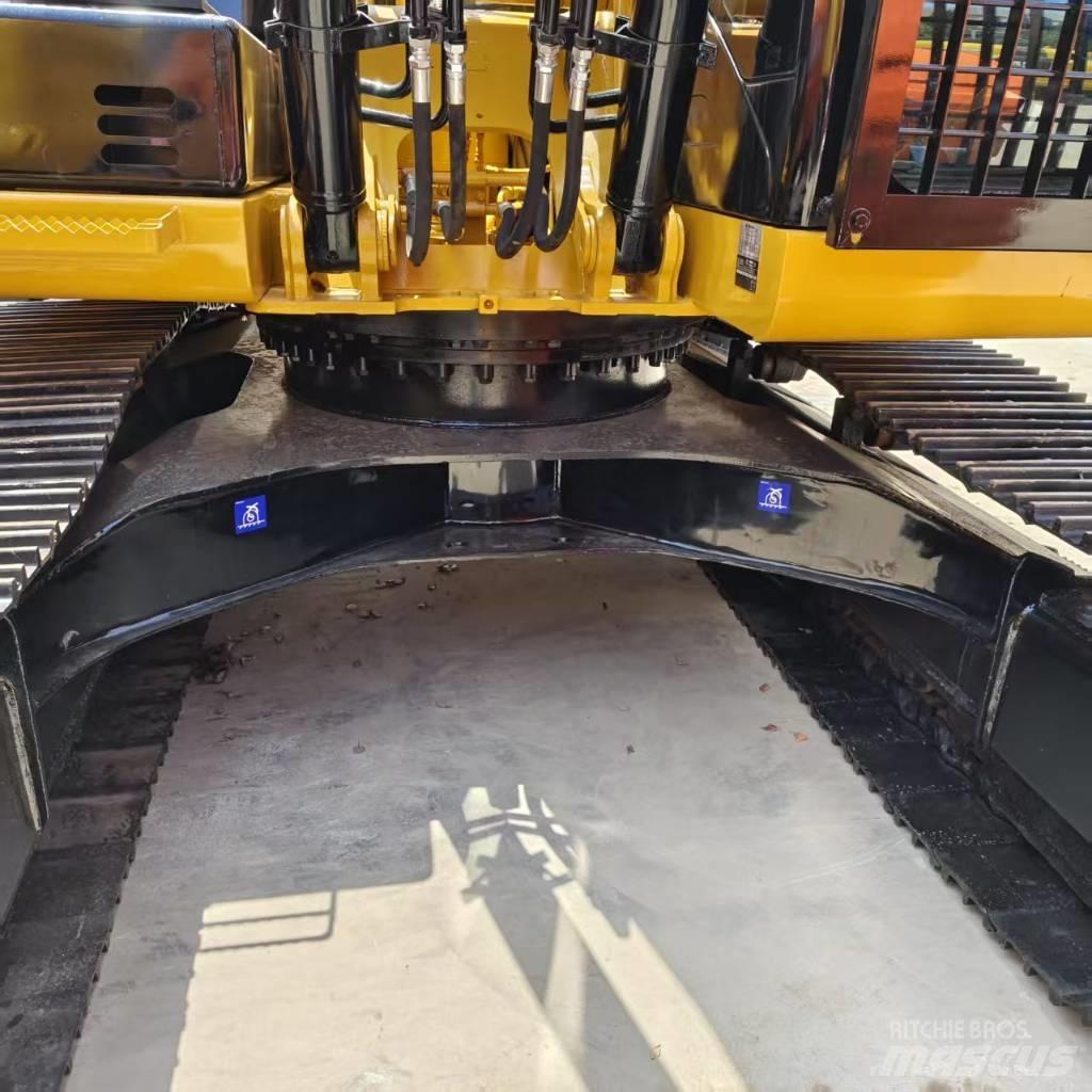 CAT 320 D Верижен екскаватор