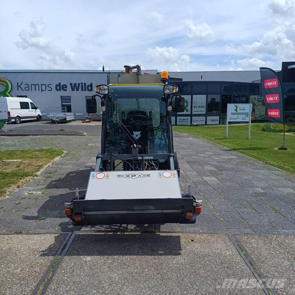 Multihog CX 75 Багери
