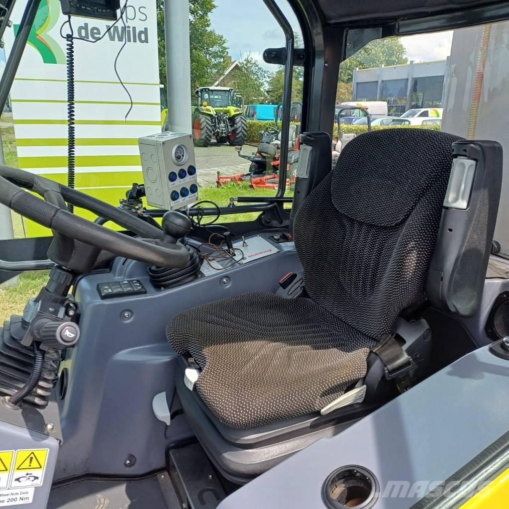 Multihog CX 75 Багери