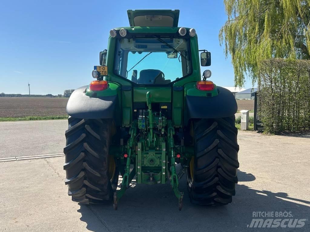 John Deere 6430 Трактори