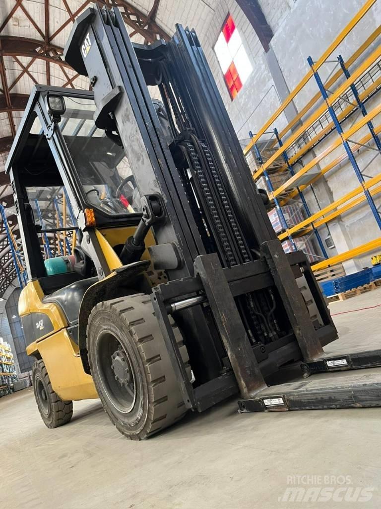 CAT CAT GP30N Камиони с АГУ