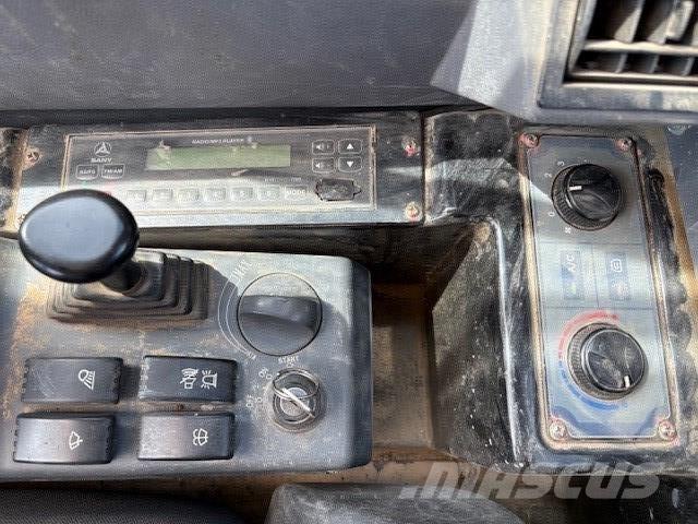 Sany SY 35 U Мини екскаватори < 7 т