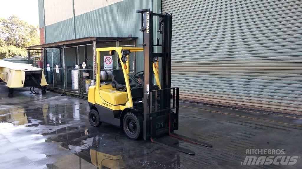 Hyster H2.5XT Камиони с АГУ