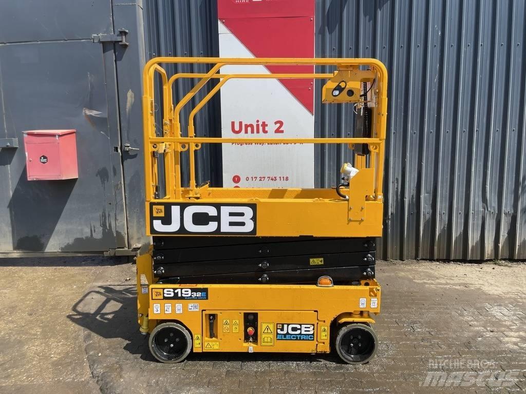JCB S1932 EDRV Ножични работни платформи