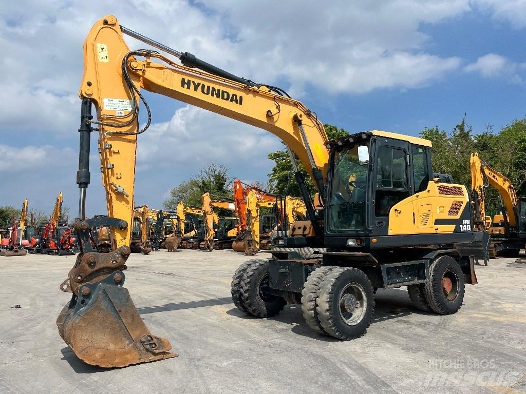 Hyundai HW140 Колесни екскаватори