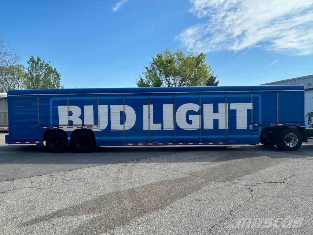 Mickey 22 Bay Ремаркета за напитки