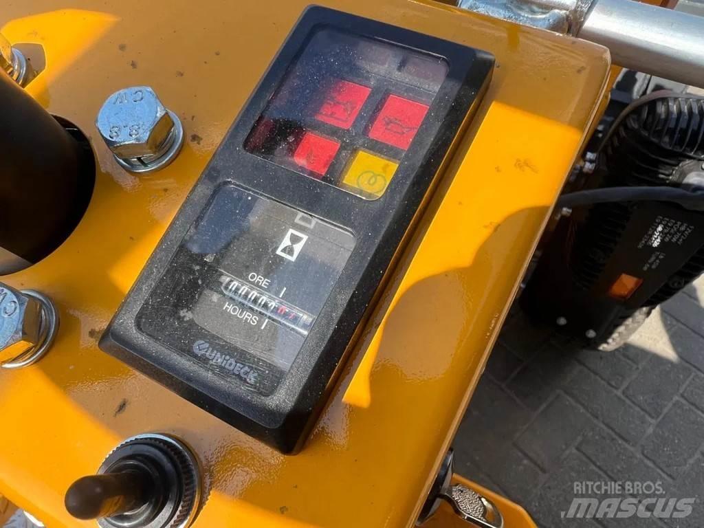 Knikmops KM85 Колесни товарачи