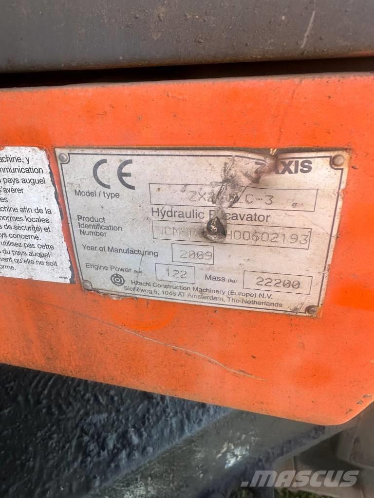 Hitachi ZAXIS 210LC Стрели и рамена
