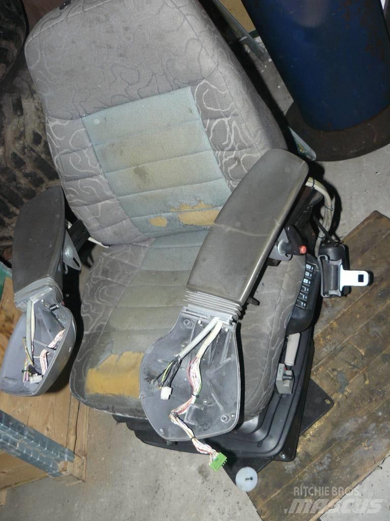 Timberjack 1070D Кабина