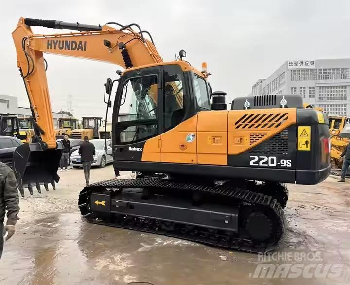 Hyundai R220LC-9S Верижен екскаватор