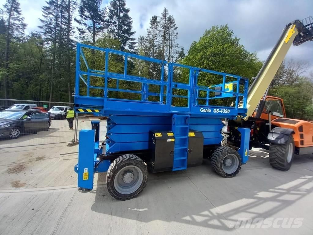 Genie GS 4390 RT Ножични работни платформи