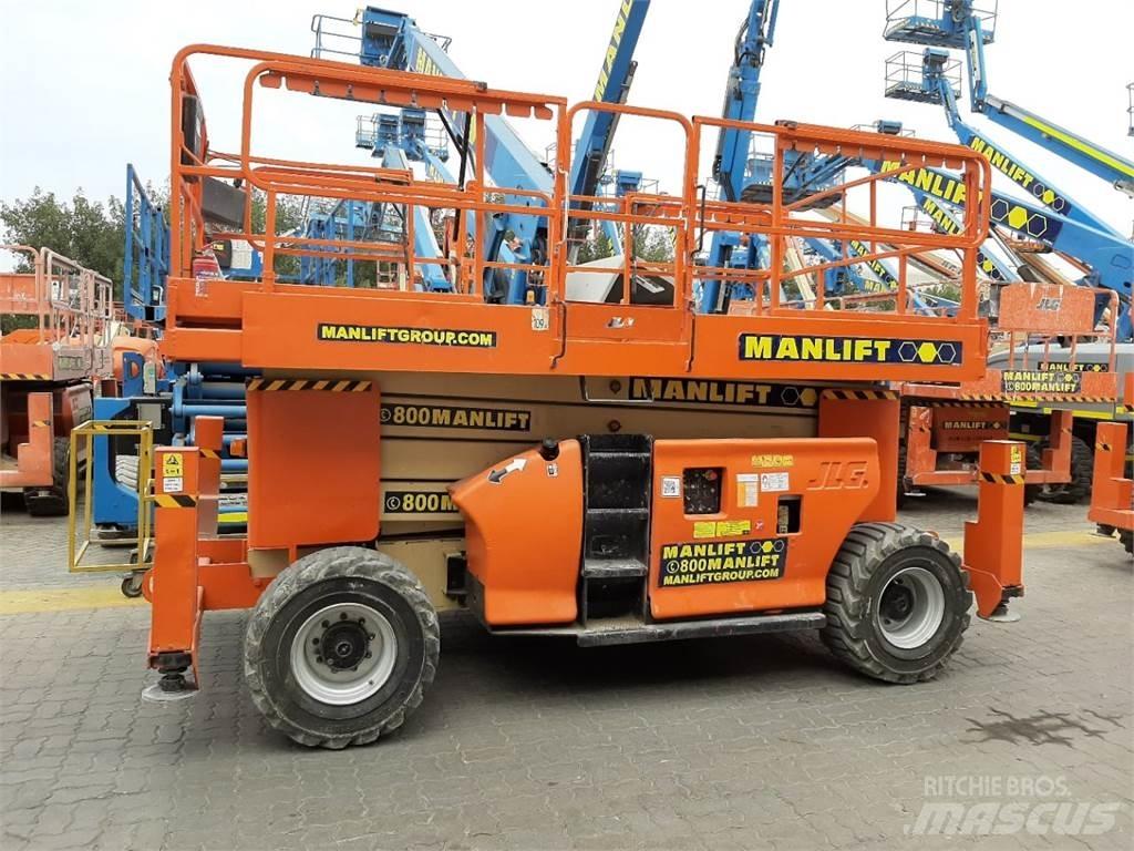 JLG 4394RT Ножични работни платформи