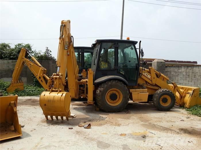 JCB 3 CX Товарач със заден ексватор
