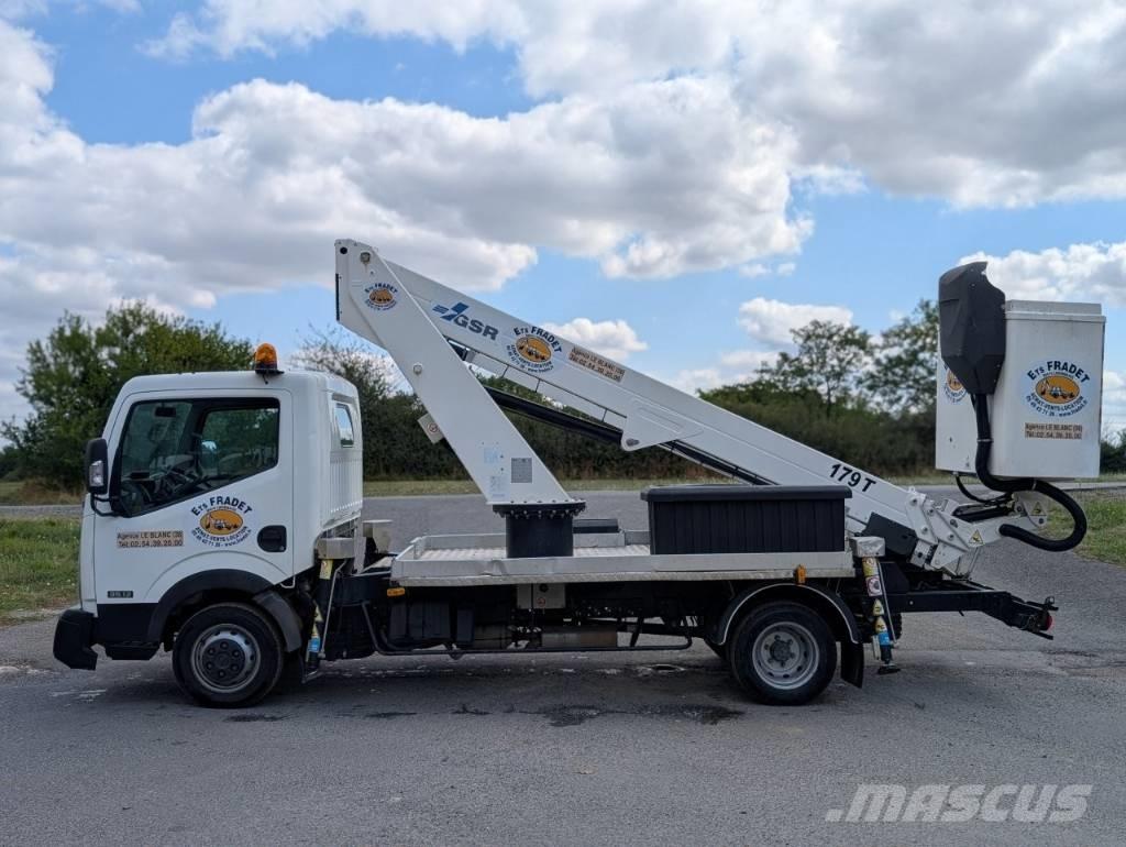 Nissan NT400 Моторизирани платформи с талига