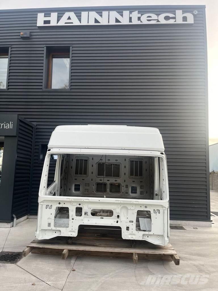 Iveco EUROSTAR Кабини
