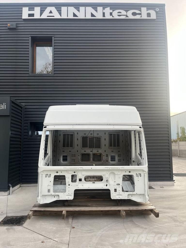 Iveco EUROSTAR Кабини
