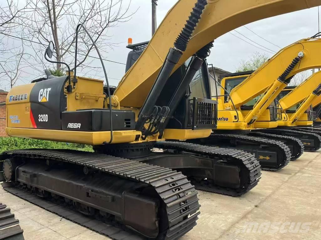 CAT 320 D Верижен екскаватор