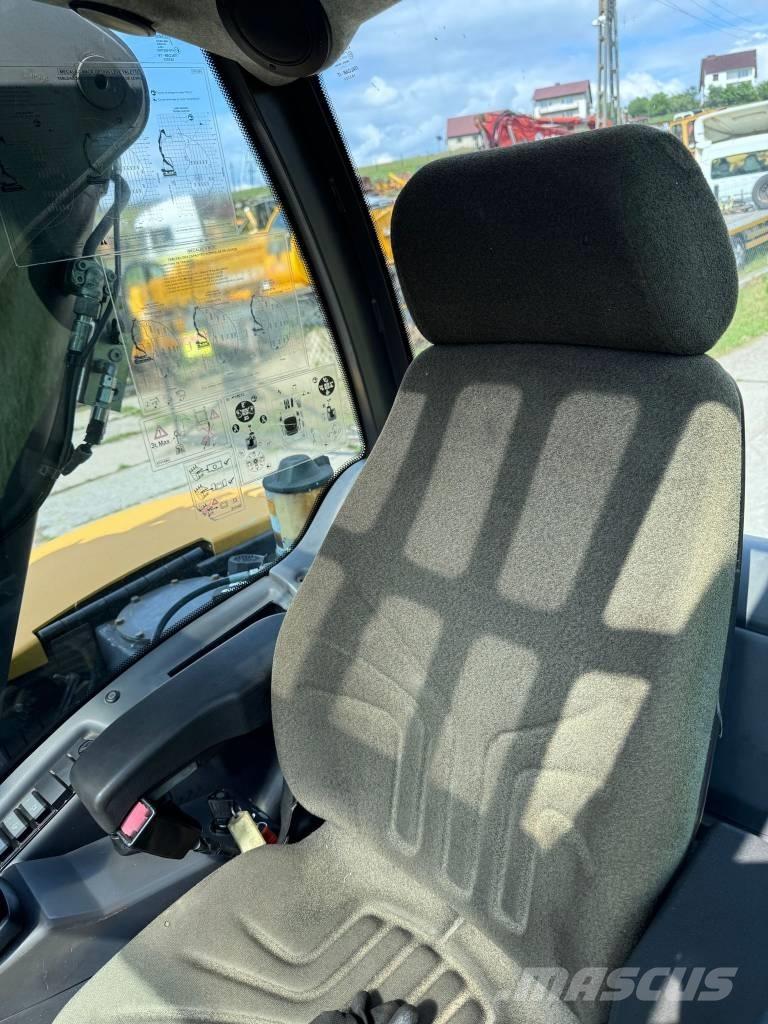 Mecalac 8 MCR Средни екскаватори 7т - 12т