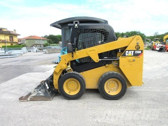 CAT 226 D Мини товарачи
