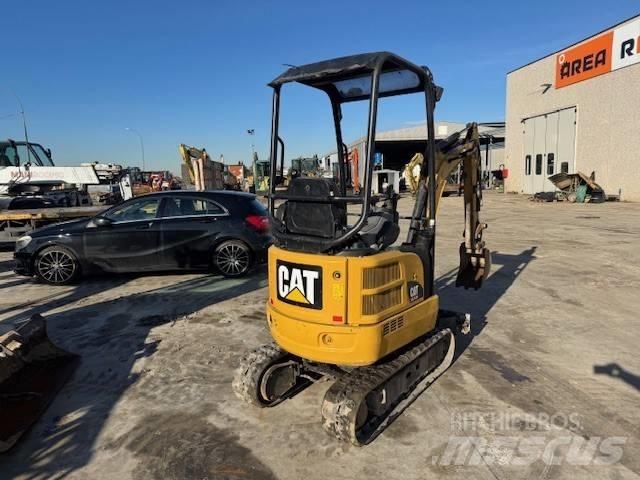 CAT 301.7 D Мини екскаватори < 7 т
