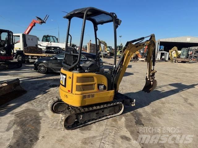 CAT 301.7 D Мини екскаватори < 7 т