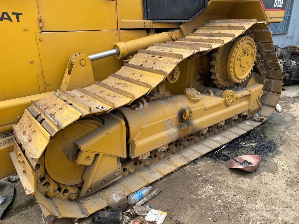 CAT D 5 M LGP Верижни булдозери
