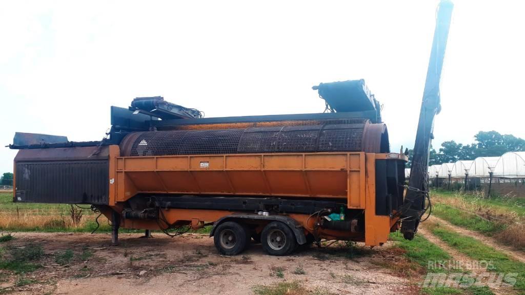 Doppstadt SM718SA Машини за цепене и рязане на дърва