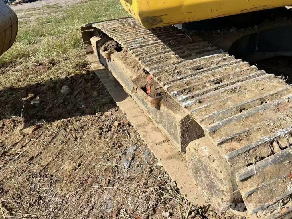 Komatsu PC 200 Верижен екскаватор