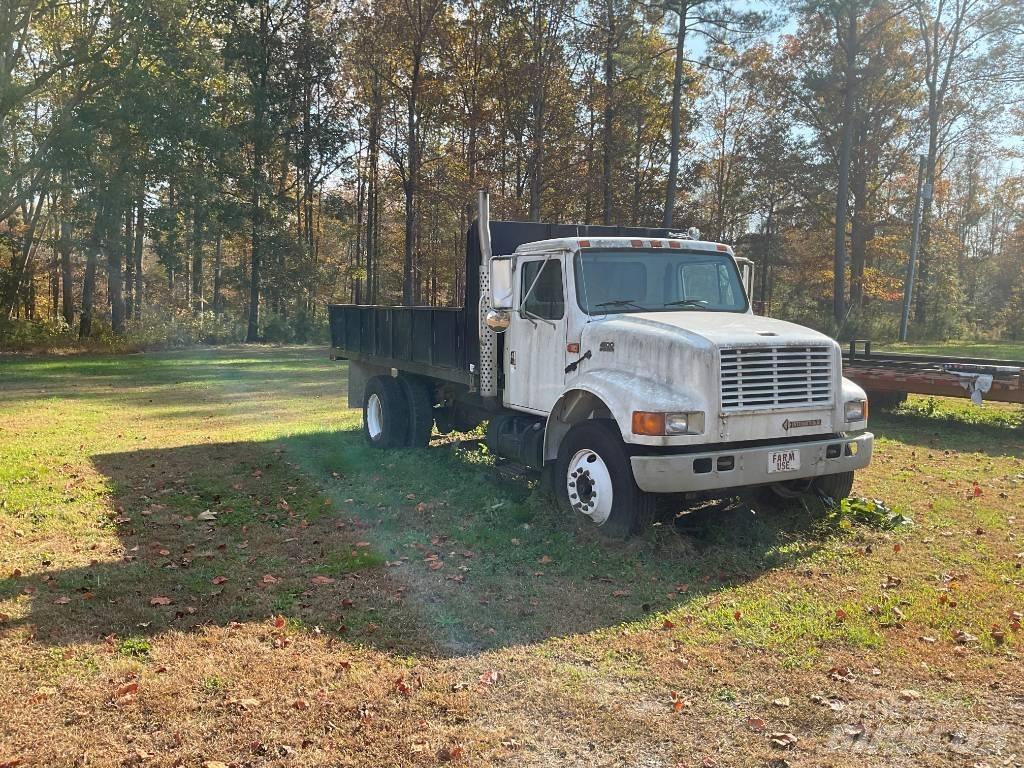 International 4900 Самосвал