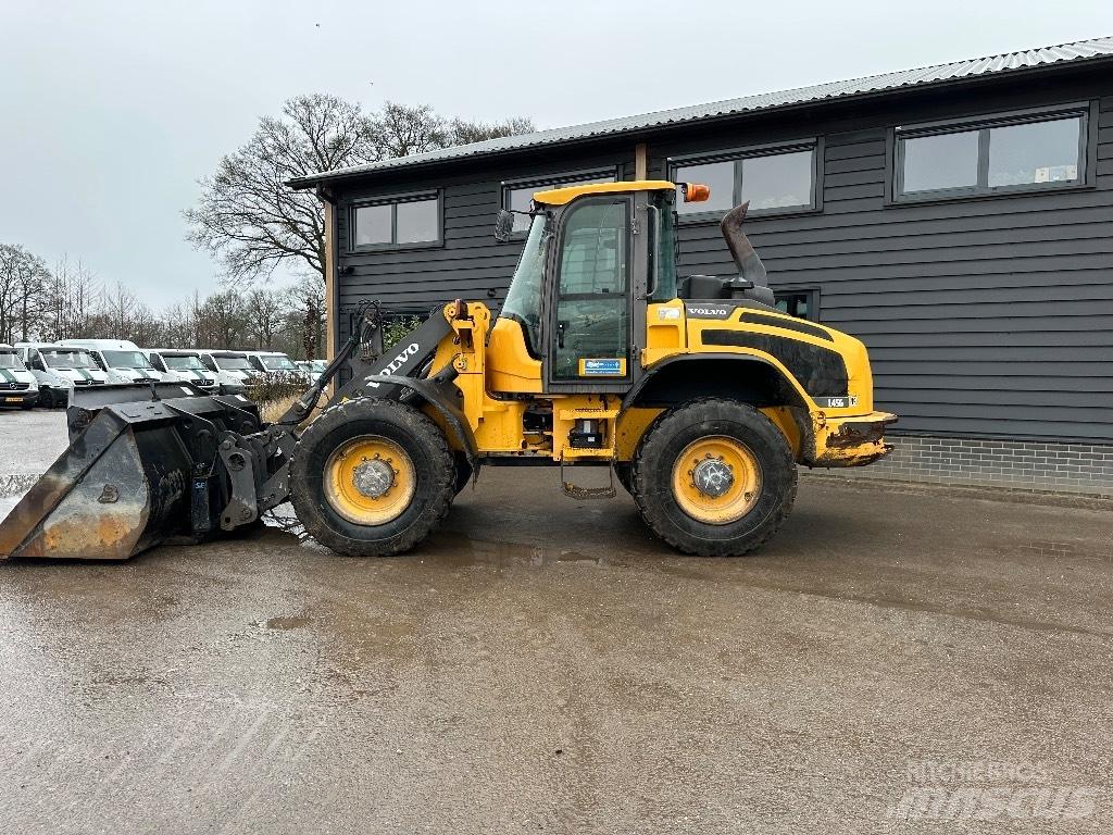 Volvo L45G Колесни товарачи