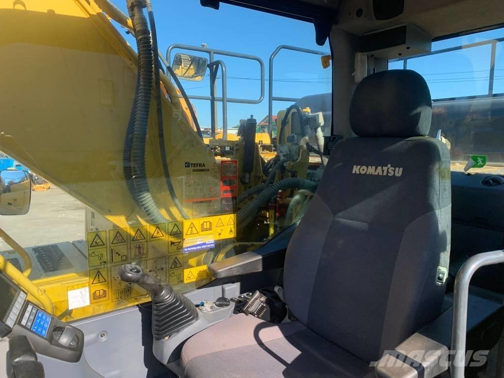Komatsu HB 215 LC-3 Верижен екскаватор