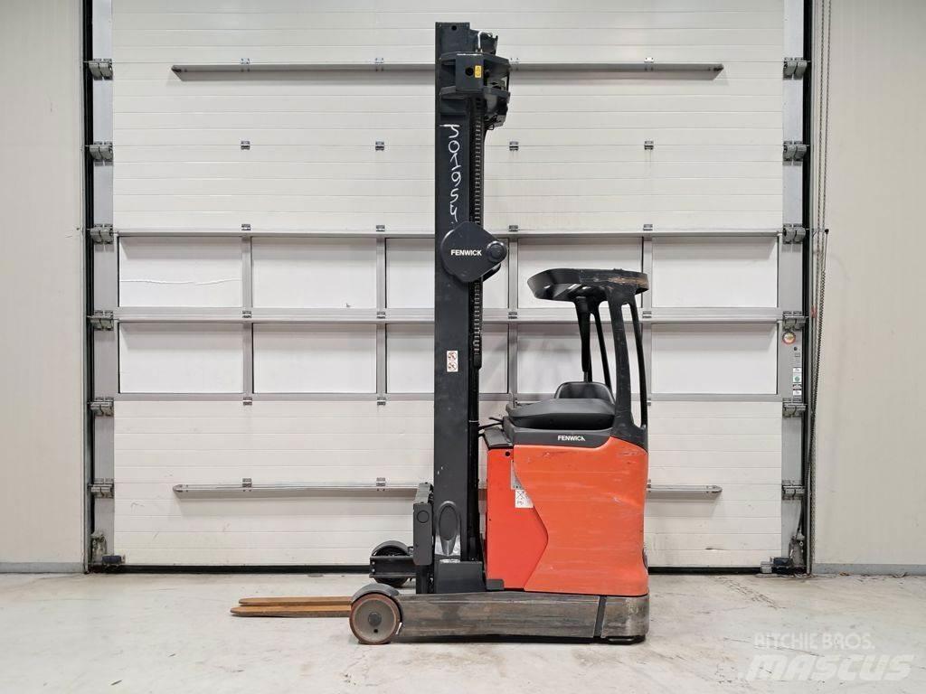 Linde R14 HD Ретрак/ Високоповдигач с изместване на вилката напред