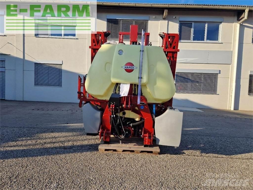 Hardi Mega 12 Прикачни пръскачки
