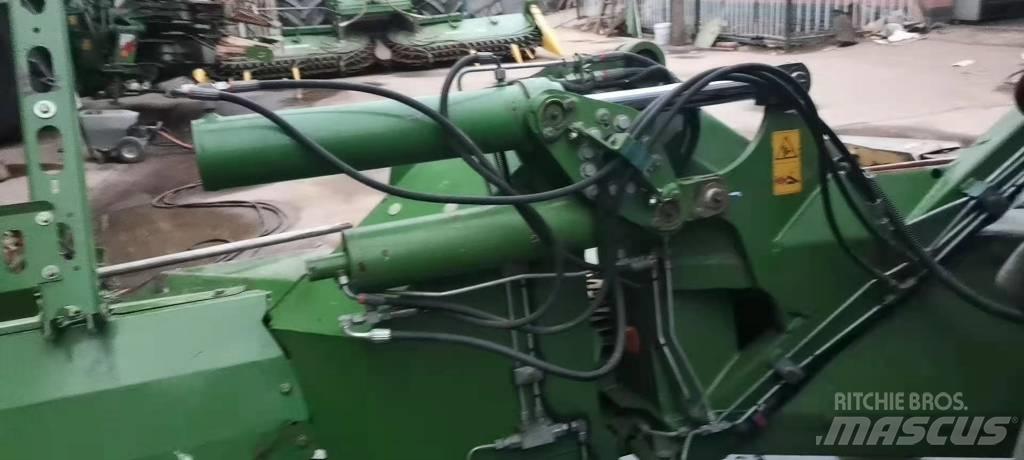 Krone Big X 1100 Самоходни фуражири