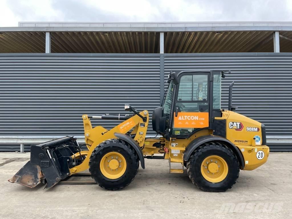 CAT 908M Колесни товарачи