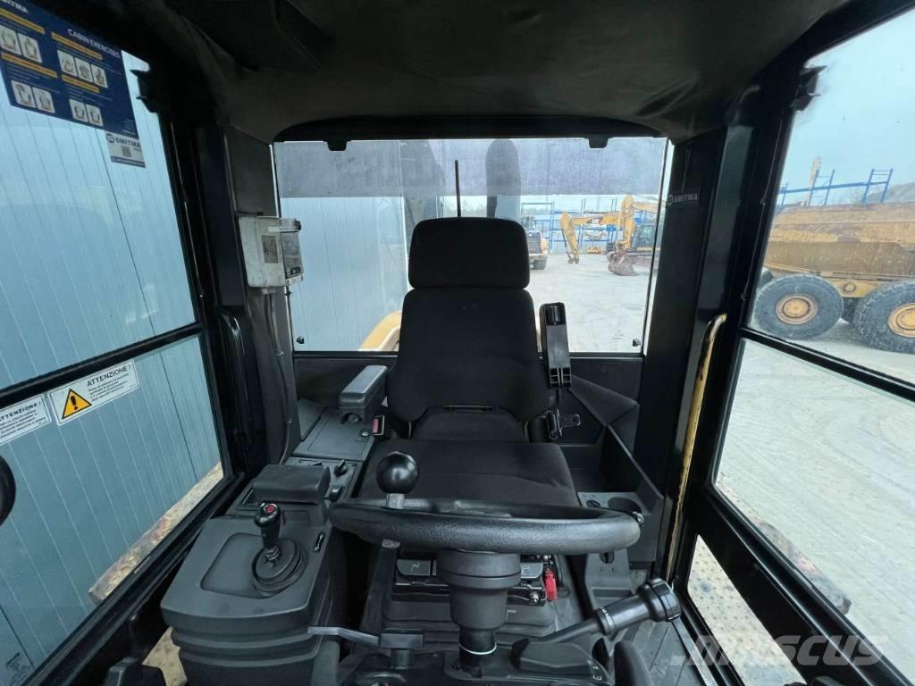 CAT 938G Колесни товарачи