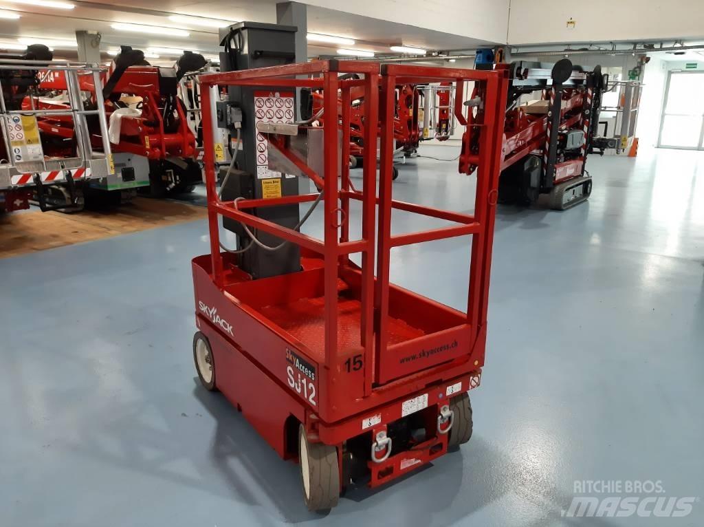 SkyJack SJ 12 Вертикални мачтови повдигачи
