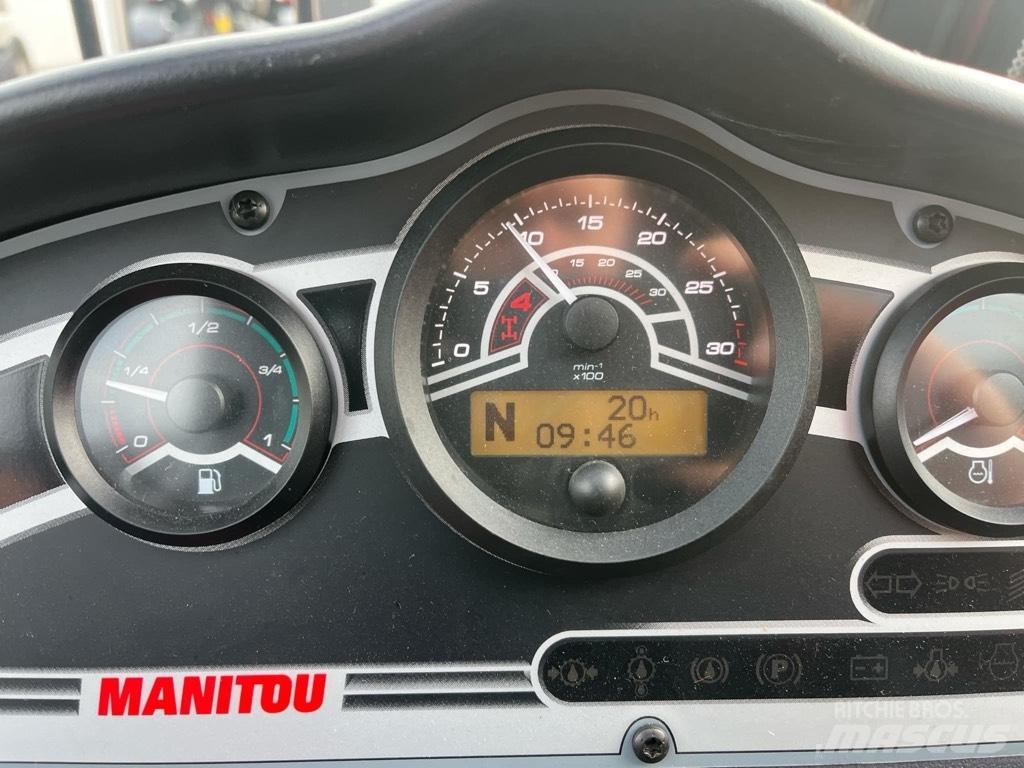 Manitou MT 933 Телескопични товарачи