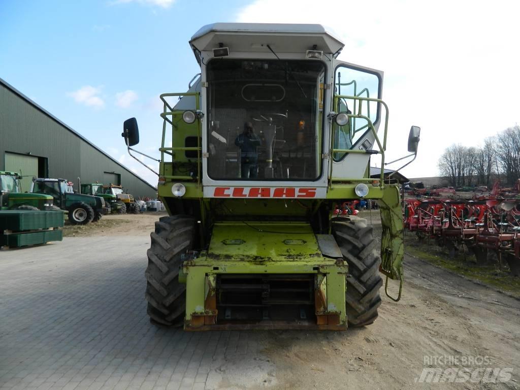 CLAAS Dominator 86 Комбайни