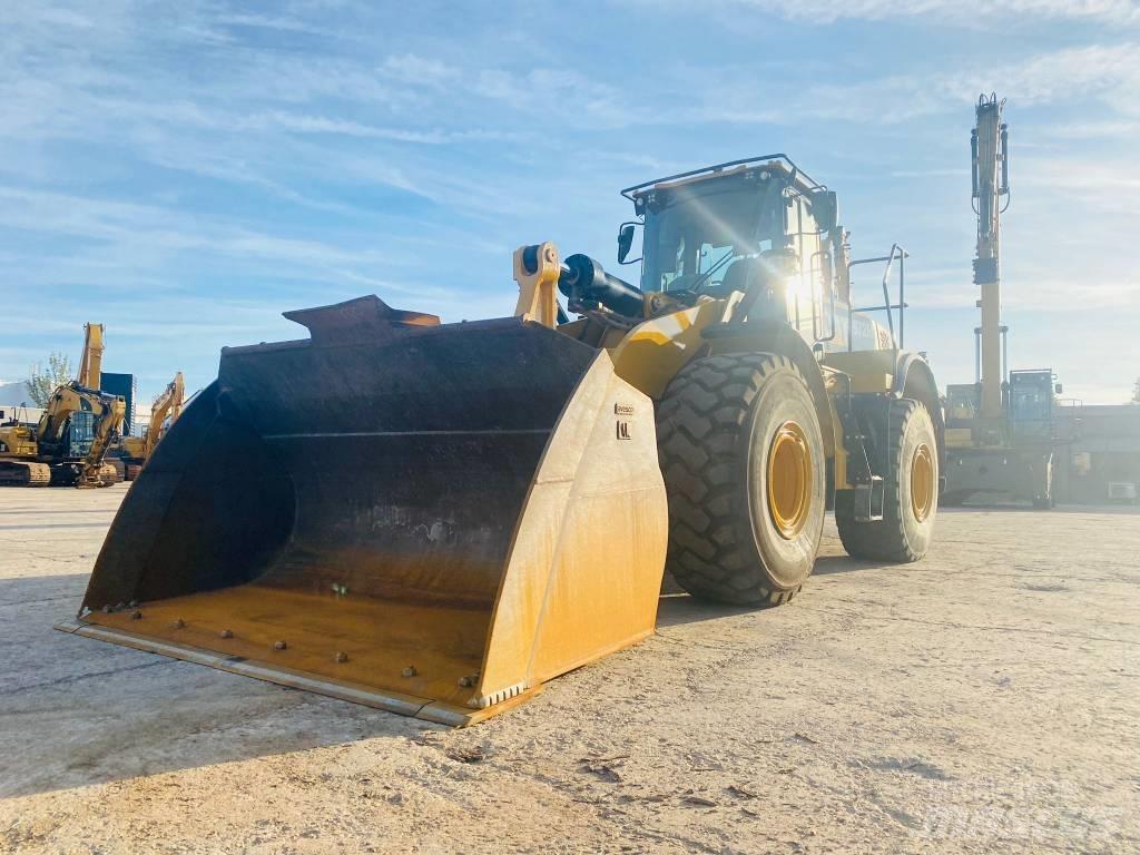 CAT 972mxe Колесни товарачи