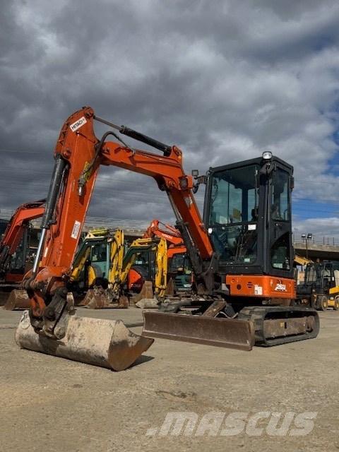 Hitachi ZX 26 U-6 CR Мини екскаватори < 7 т
