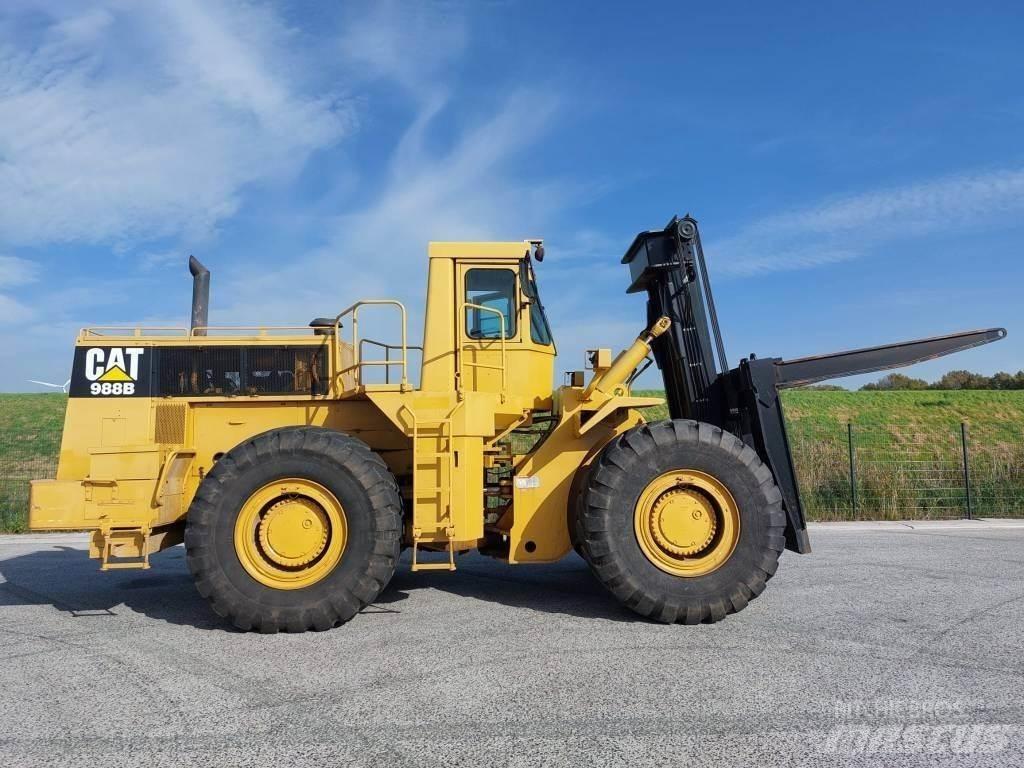 CAT 988 B Колесни товарачи