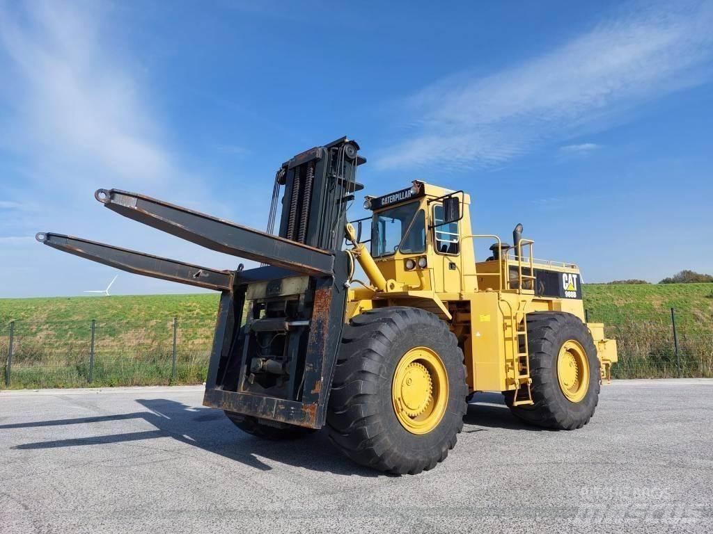 CAT 988 B Колесни товарачи