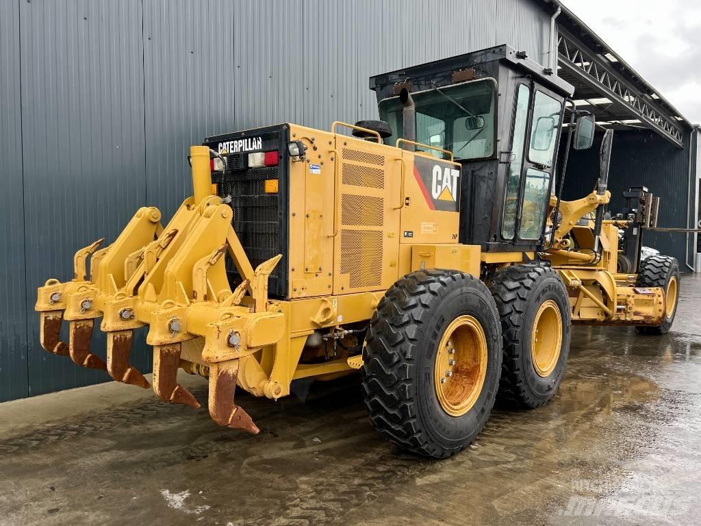 CAT 140K Грейдери