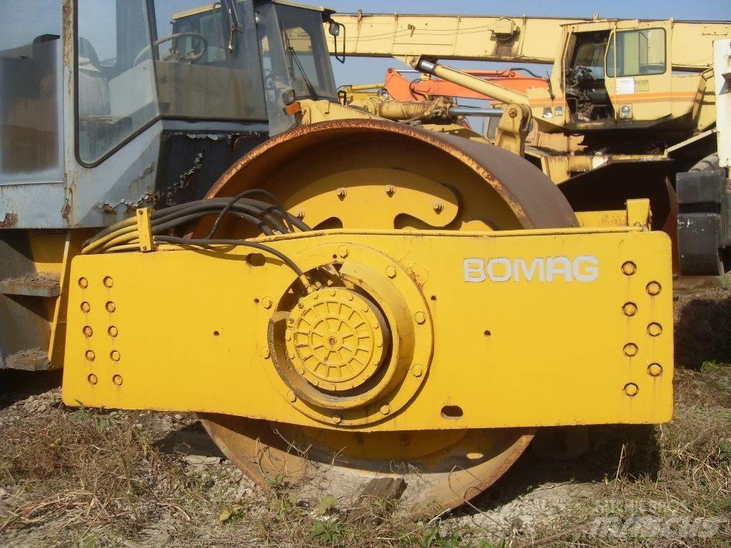 Bomag 217D Еднобарабанни ролки
