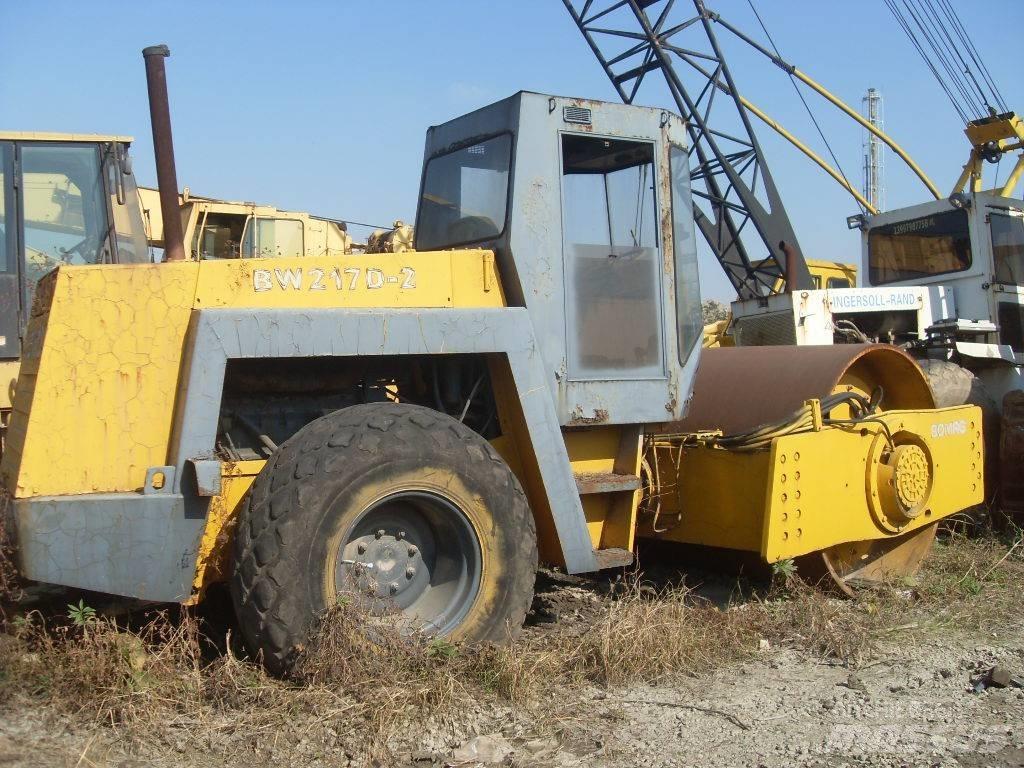 Bomag 217D Еднобарабанни ролки
