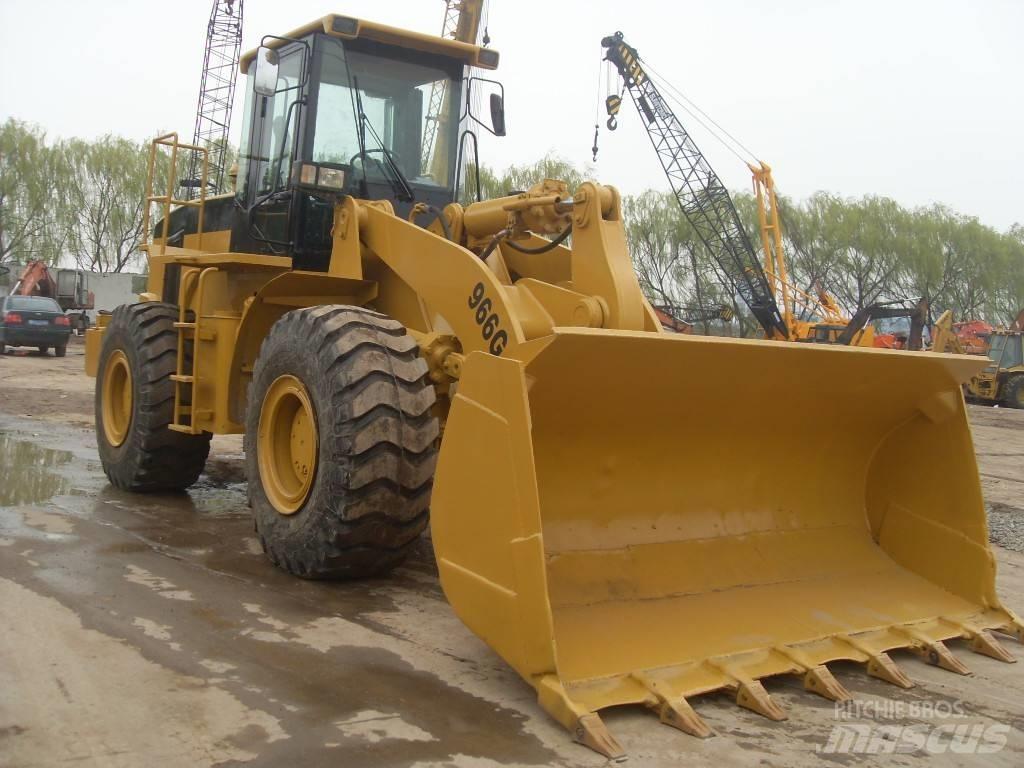 CAT 966G Колесни товарачи