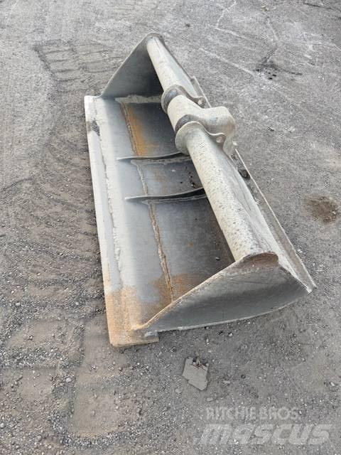 Yanmar SV 100-1 Средни екскаватори 7т - 12т