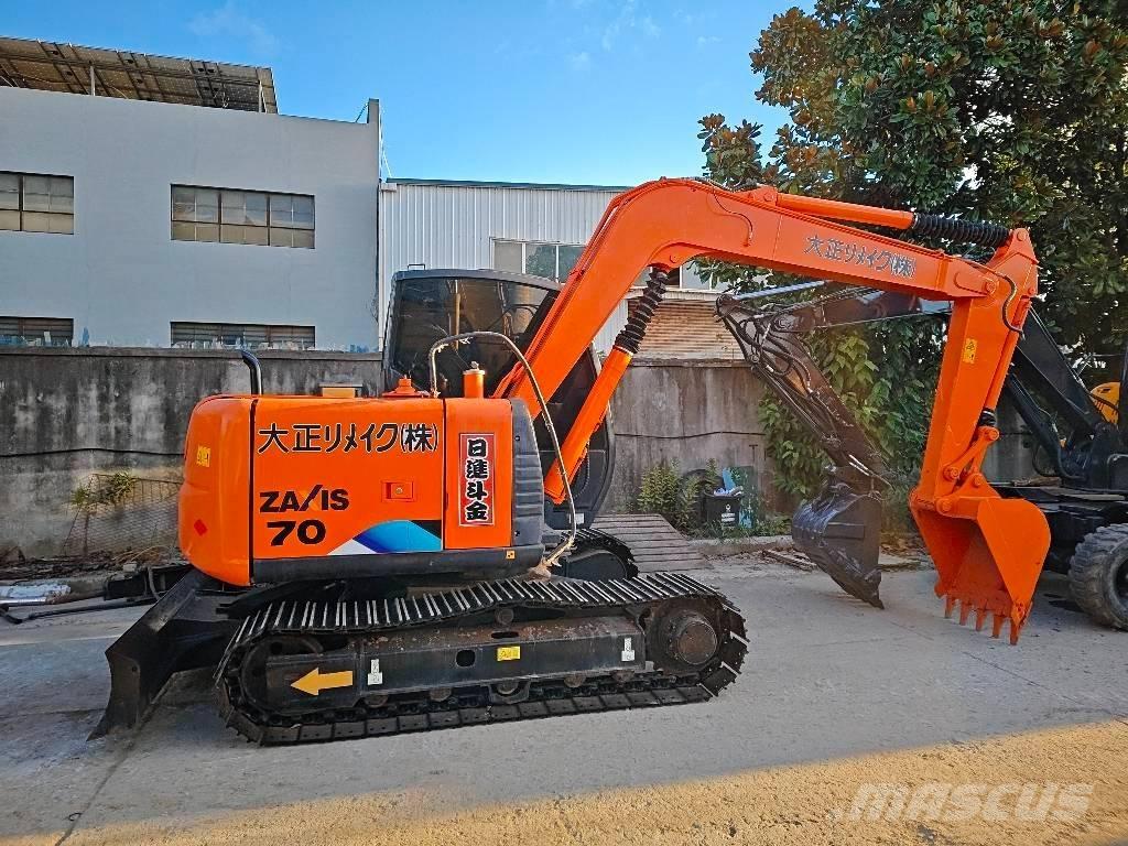 Hitachi ZX 70 Средни екскаватори 7т - 12т